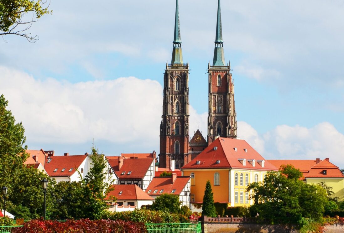 Gdzie kupić mieszkanie we Wrocławiu i czy warto?